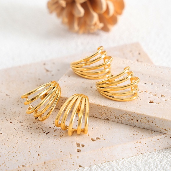 18K Gold Plated Hoop Earrings*Huggie Earrings*Geometric*Everyday Earrings*ML - Picture 2 of 6